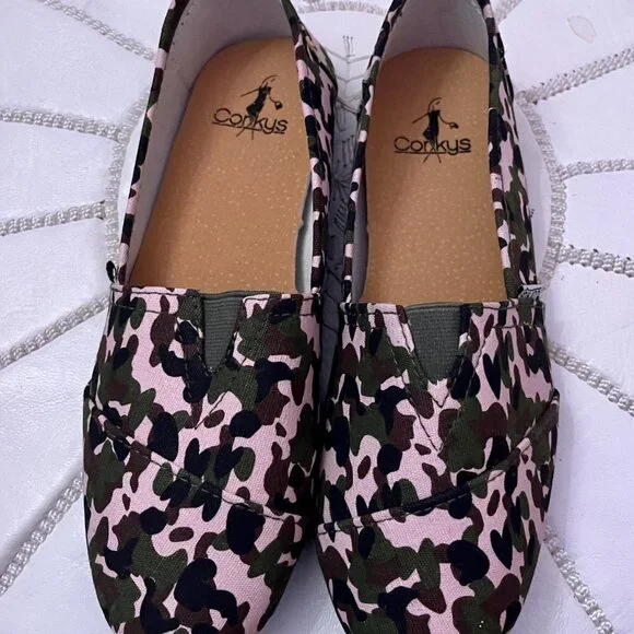 NWOT Corkys Pink Camo Print Canvas Slip On Flat Shoes Sz 9 - Picture 6 of 6